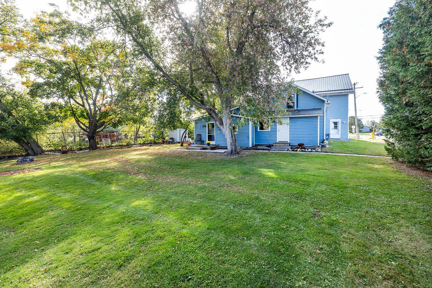 Cramahe, ON K0K 1S0,91 Division ST #3