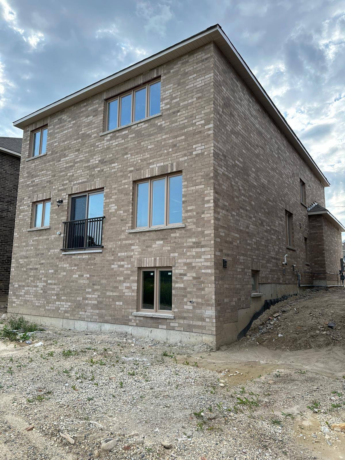 Southgate, ON N0C 1B0,345 Russell ST