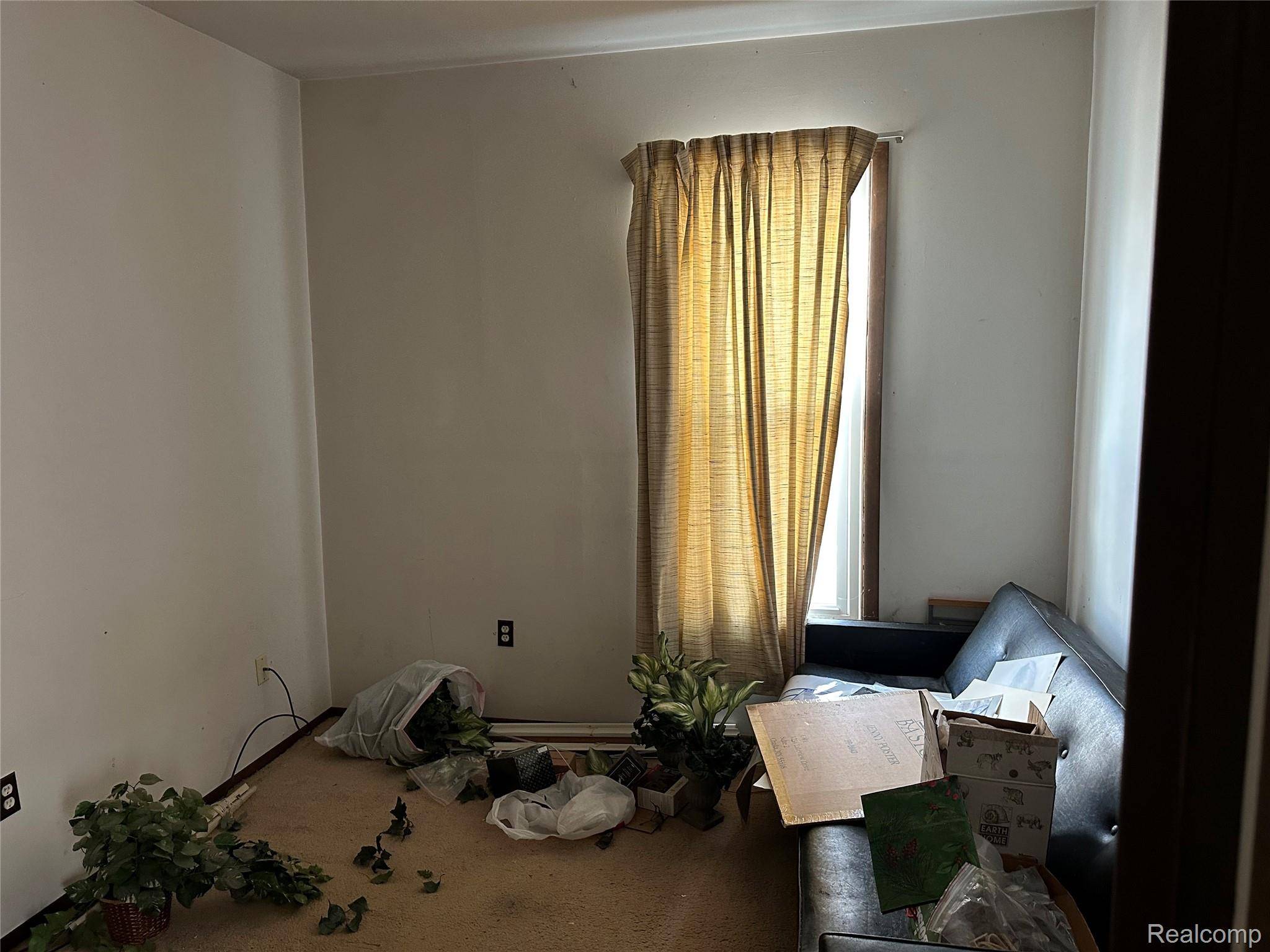 Romulus, MI 48174,35025 Wick RD