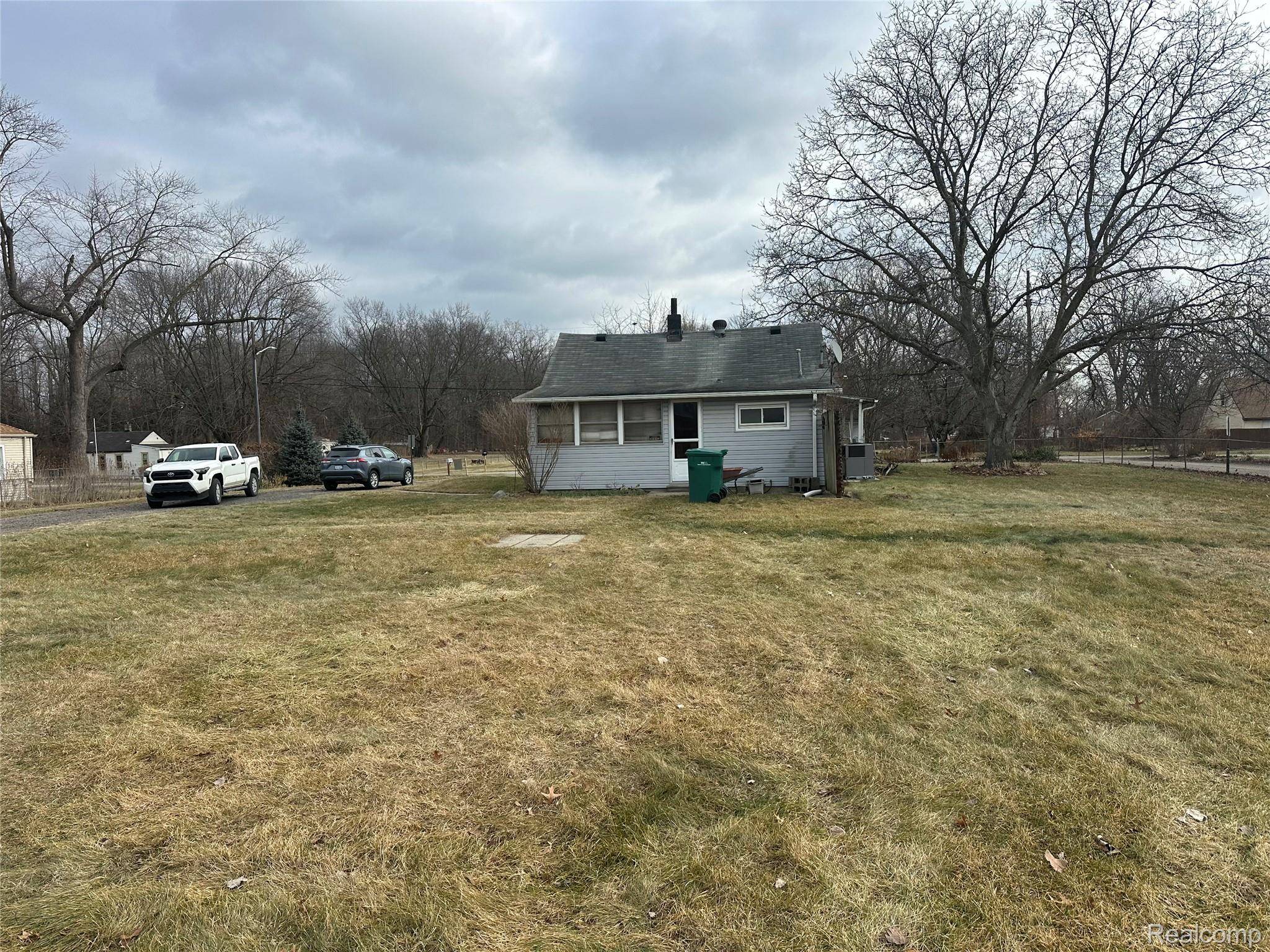 Romulus, MI 48174,6770 Birchdale ST