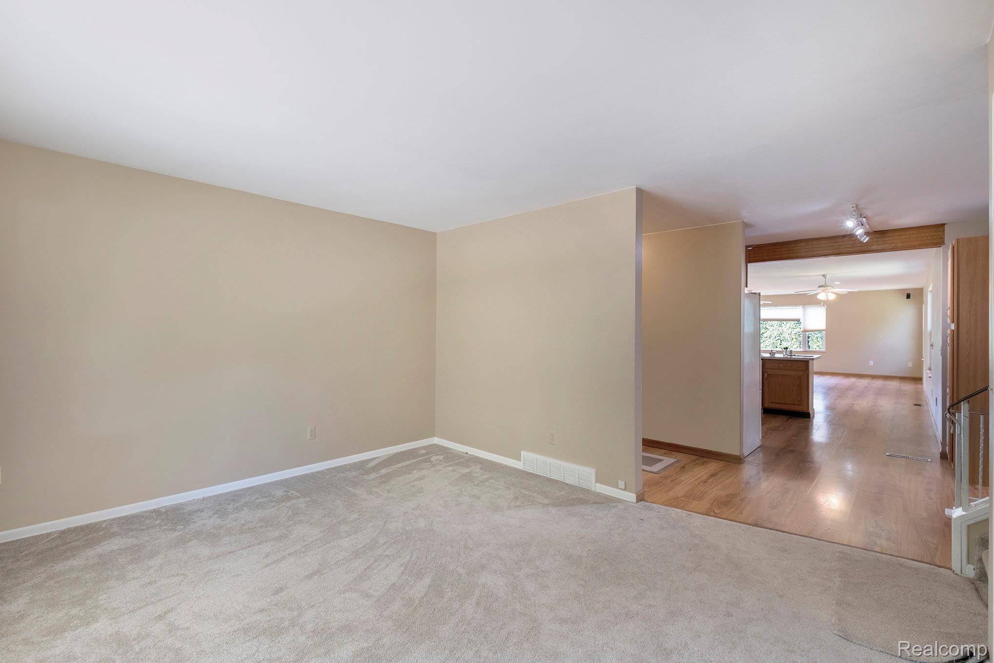 Holly, MI 48442,1490 Gage RD