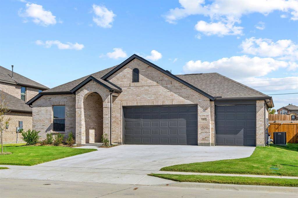 Van Alstyne, TX 75495,1417 Red Clover Avenue