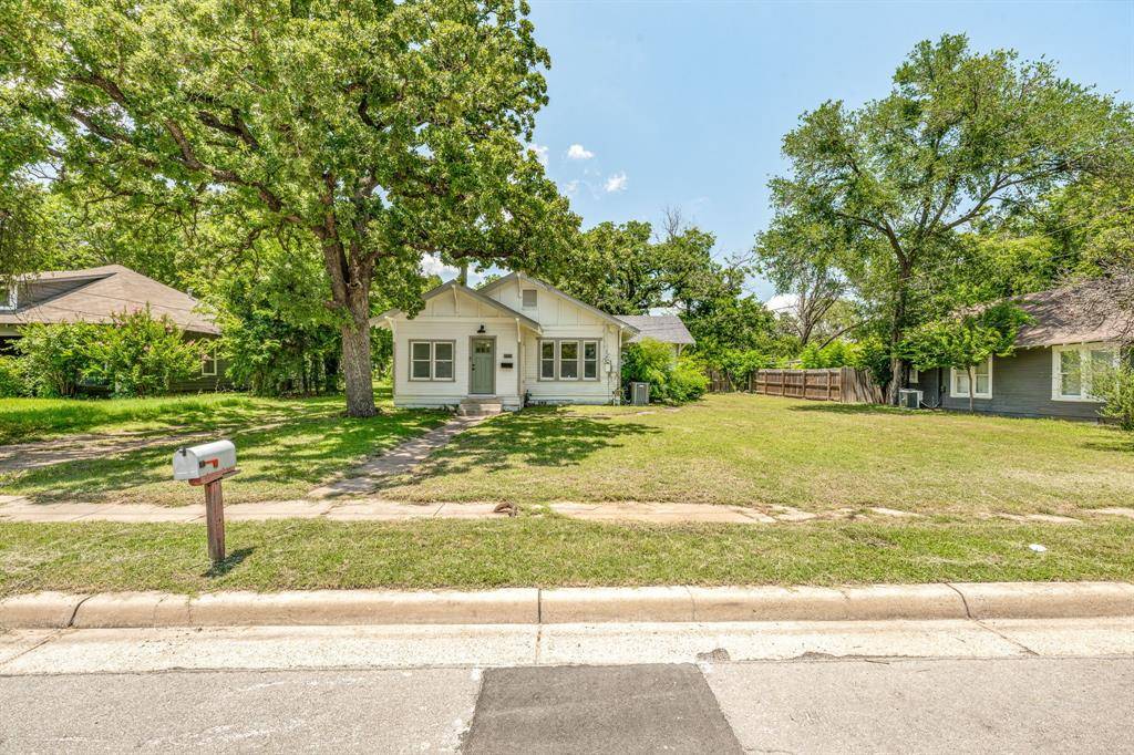 Stephenville, TX 76401,1143 W Jones Street