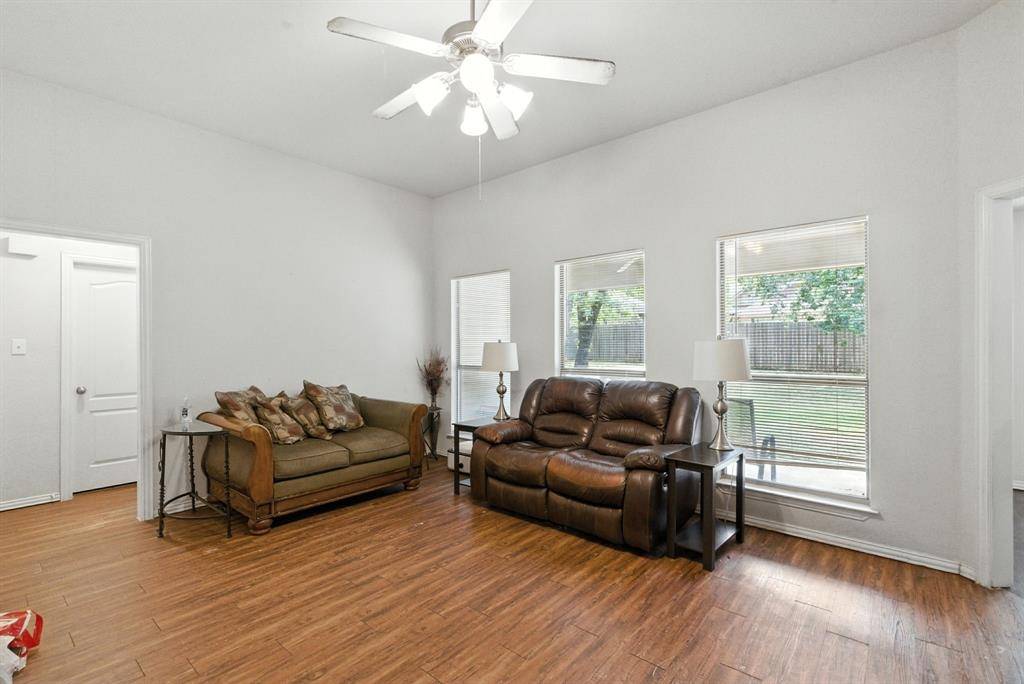 Azle, TX 76020,749 Oak Park Drive