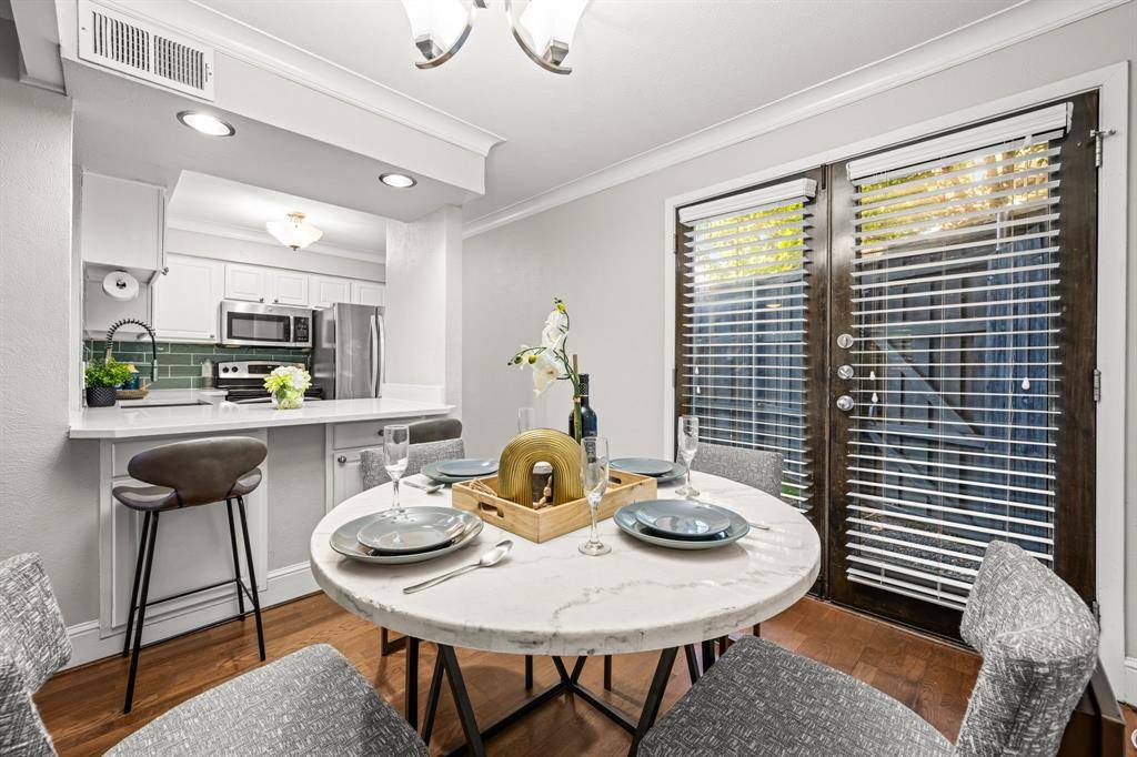 Dallas, TX 75206,5934 Sandhurst Lane #109