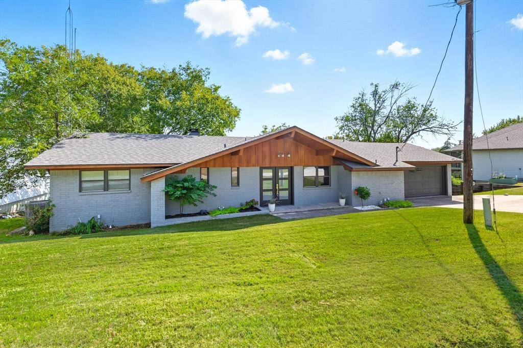 Gainesville, TX 76240,80 Bayside Circle