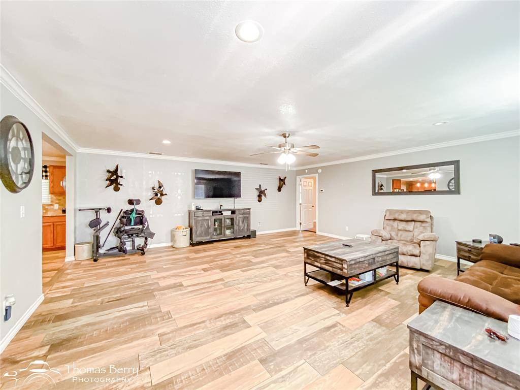 Clyde, TX 79510,355 Fm 604 N