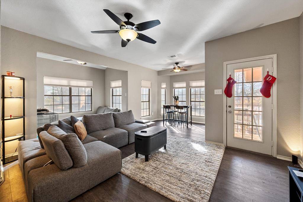 Tool, TX 75143,1933 Island Circle #A201