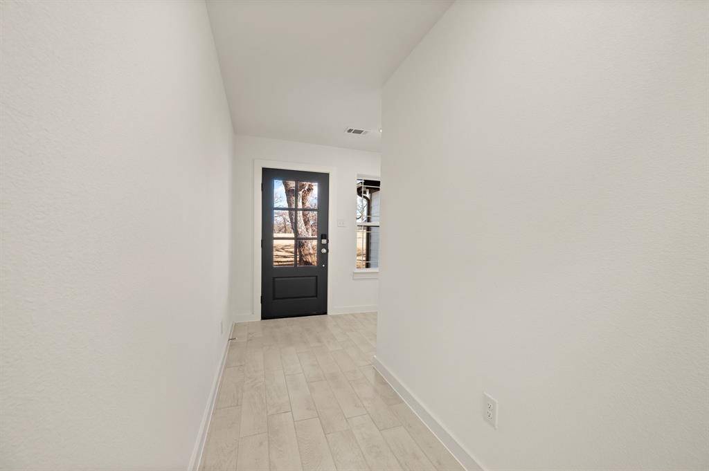 Runaway Bay, TX 76426,217 Shady Oaks Drive