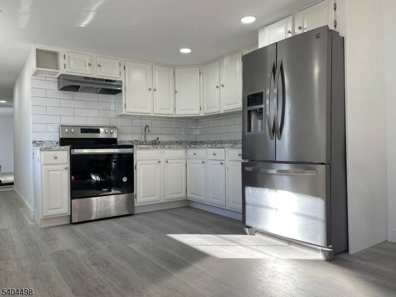 Wayne Twp., NJ 07470,18 5th Street