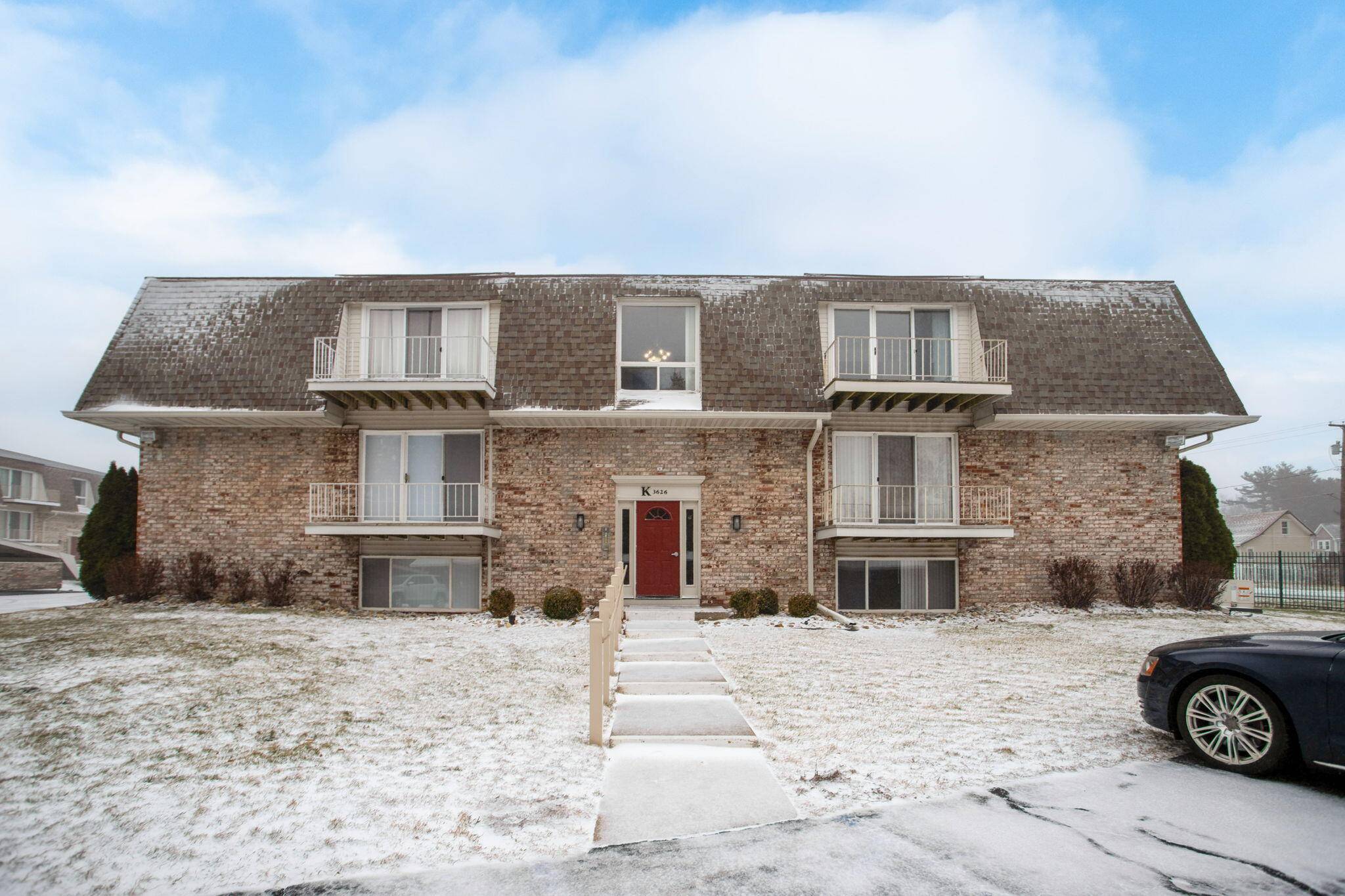 St. Joseph, MI 49085,3626 Lakeshore Dr K9 #9