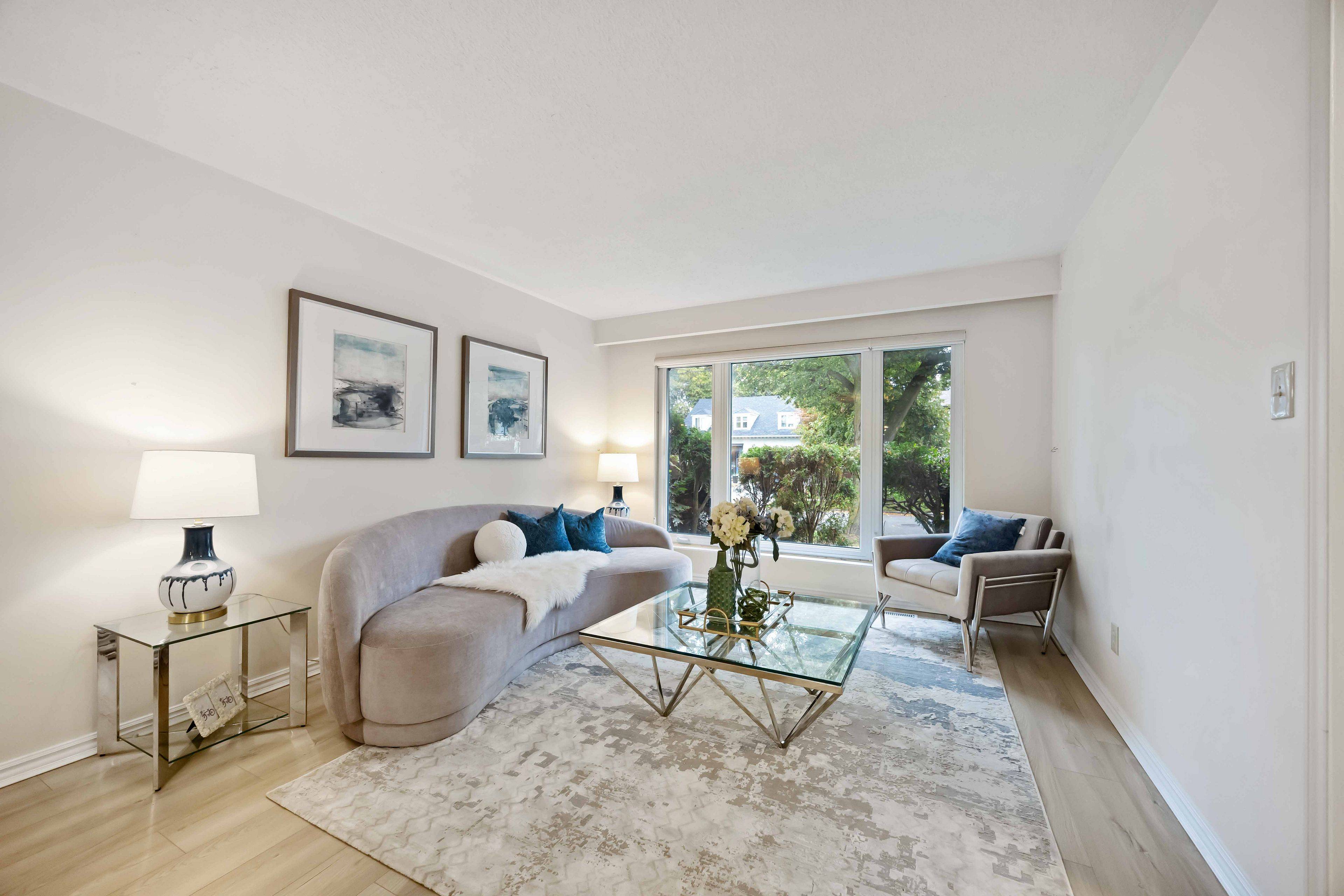 Toronto C15, ON M2J 2X6,57 Cobblestone DR