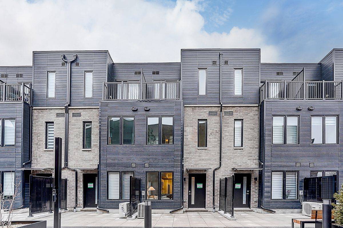 Toronto E05, ON M1T 1H8,3079 pharmacy AVE