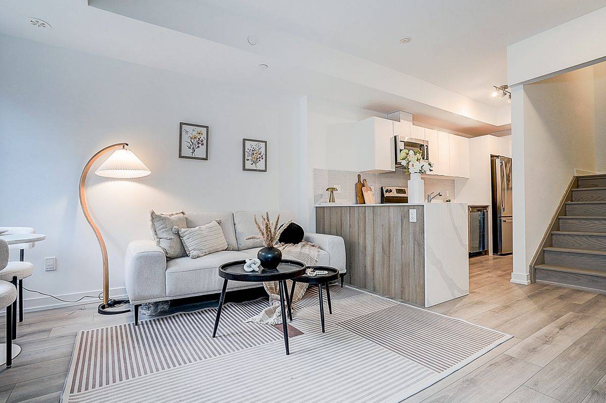 Toronto E05, ON M1T 1H8,3079 pharmacy AVE