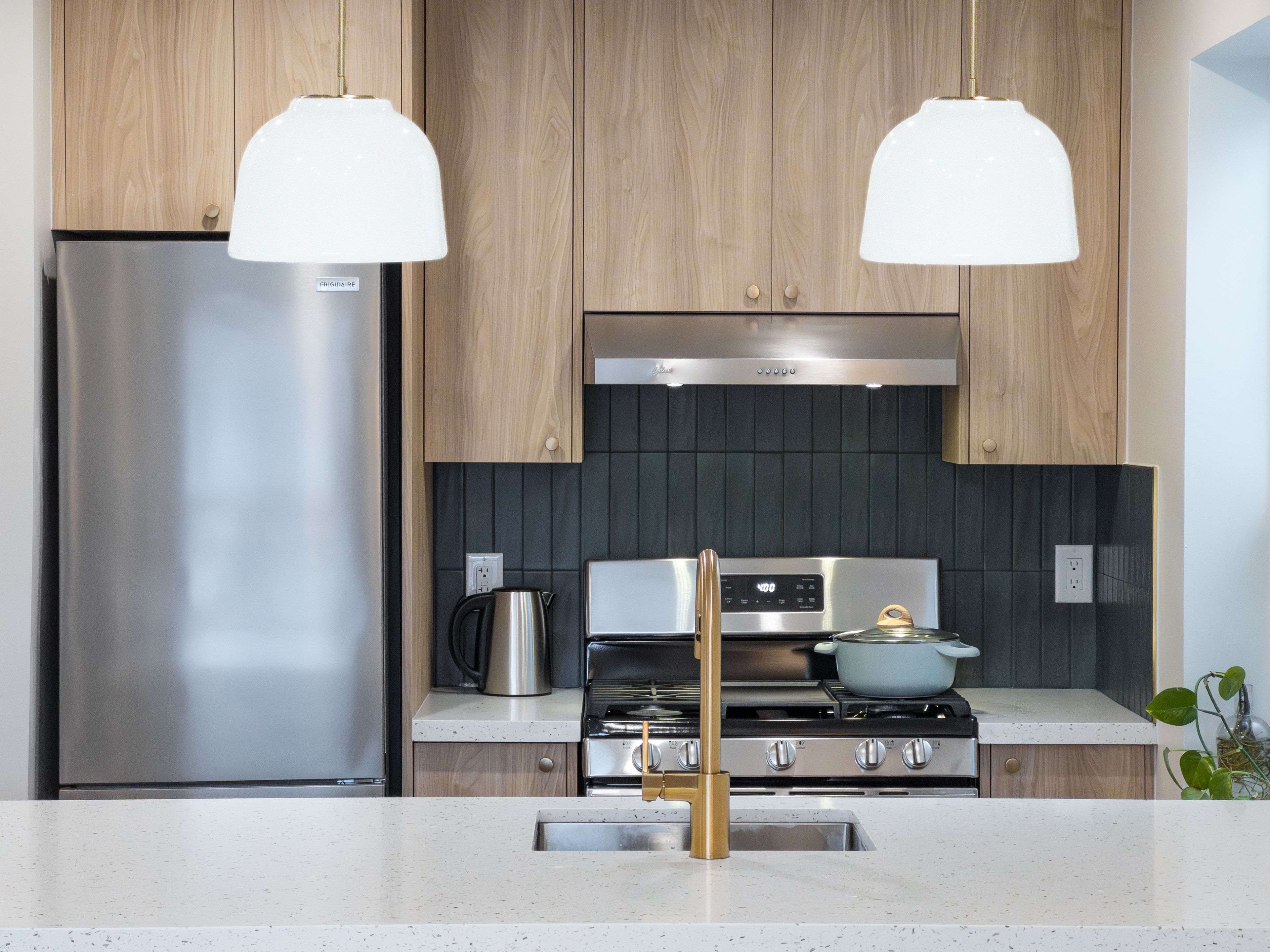 Toronto E01, ON M4M 3B1,27 Marigold AVE #Upper