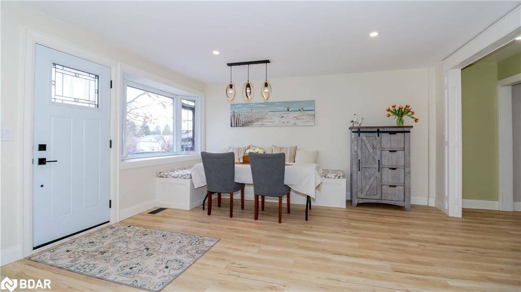 Essa, ON L0M 1B0,255 Calford ST