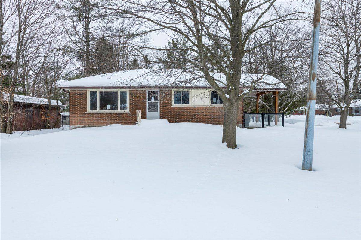 Orillia, ON L3V 5M5,267 Lawrence AVE