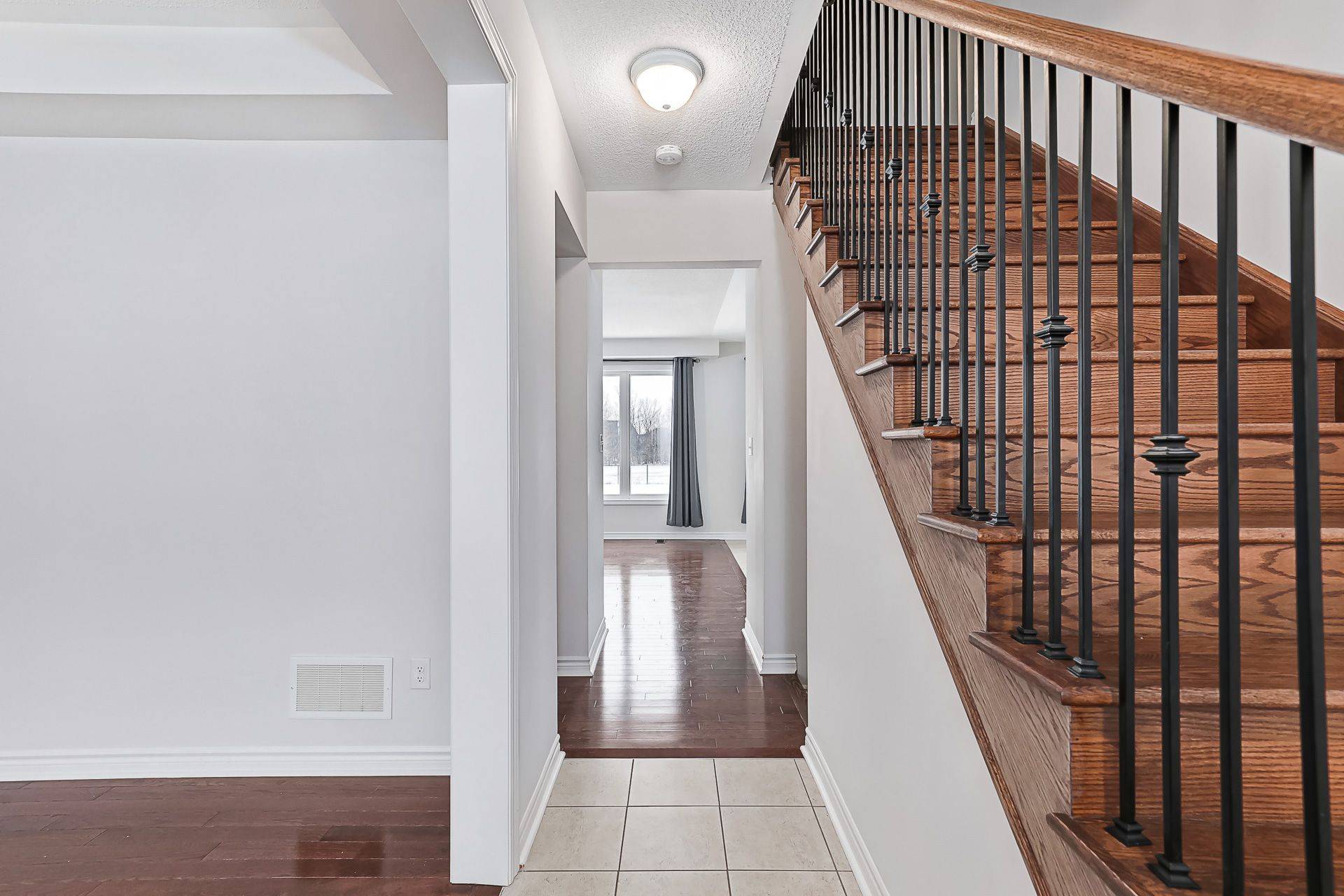 Collingwood, ON L9Y 3L7,50 Tracey LN