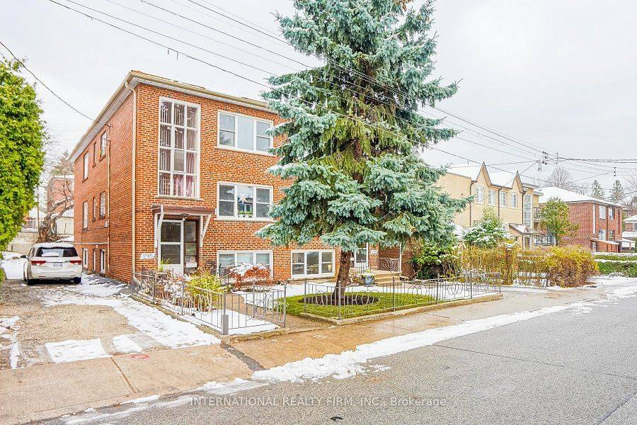 Toronto W02, ON M6P 2H6,295 Indian GRV W #3