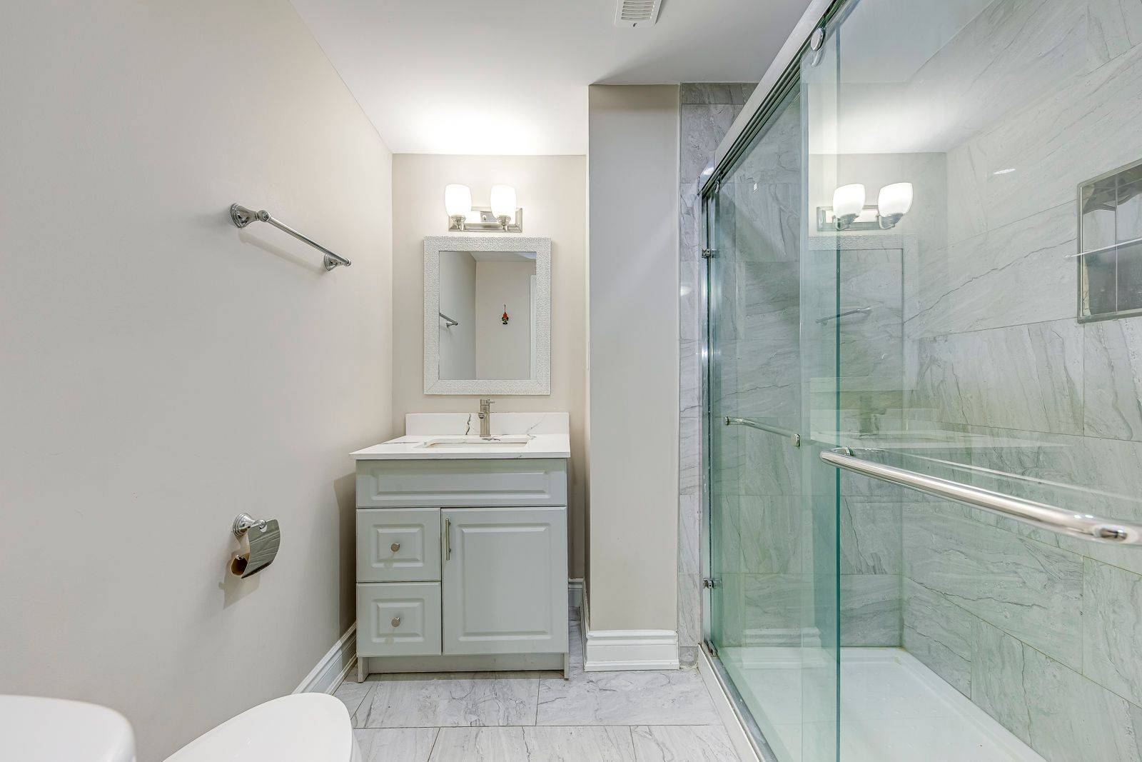 Brampton, ON L7A 3K3,99 Masters Green CRES #BSMT