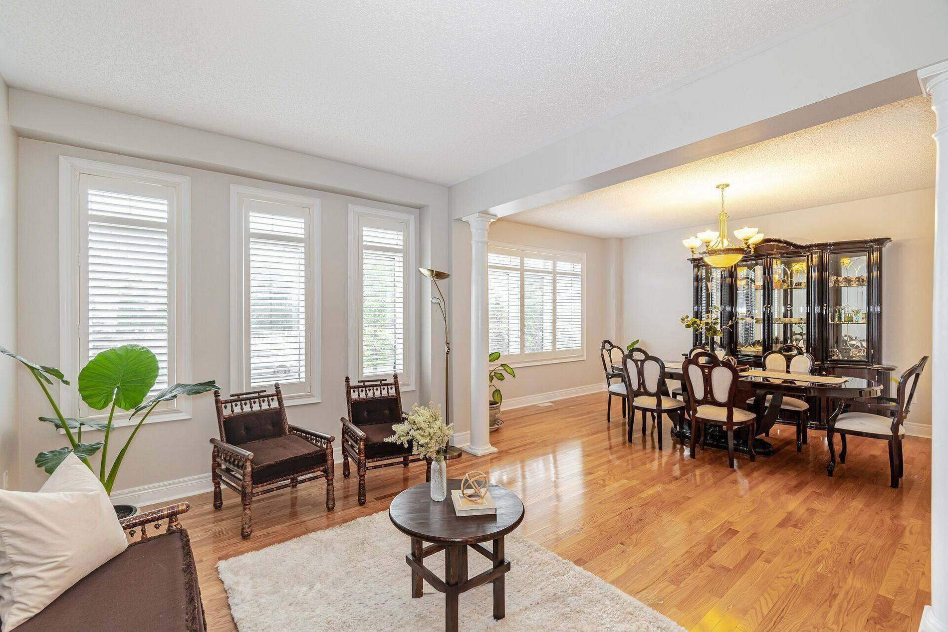 Brampton, ON L6Y 5K7,32 Radial ST