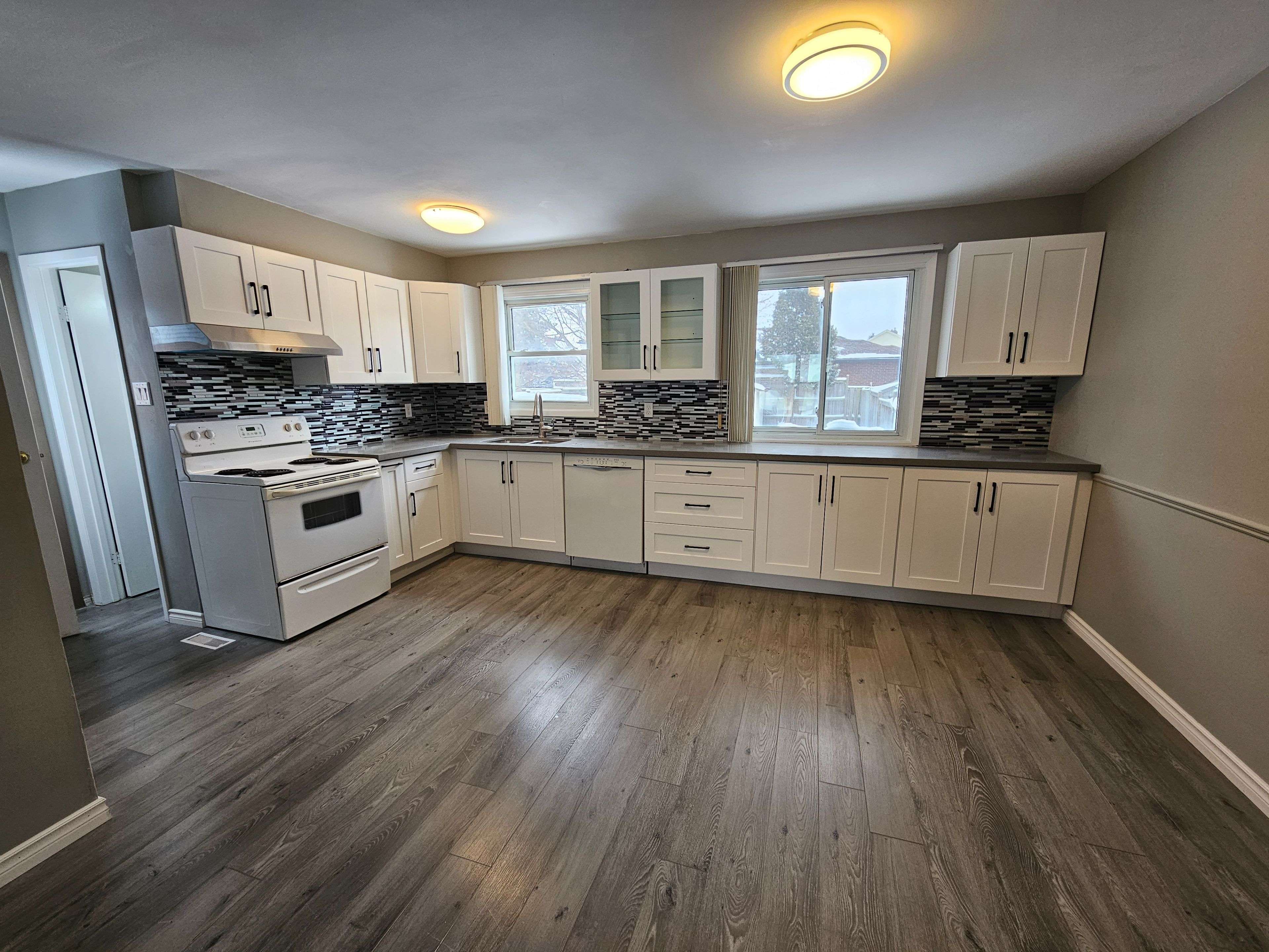 London North, ON N6G 3M2,1004 Lawson RD