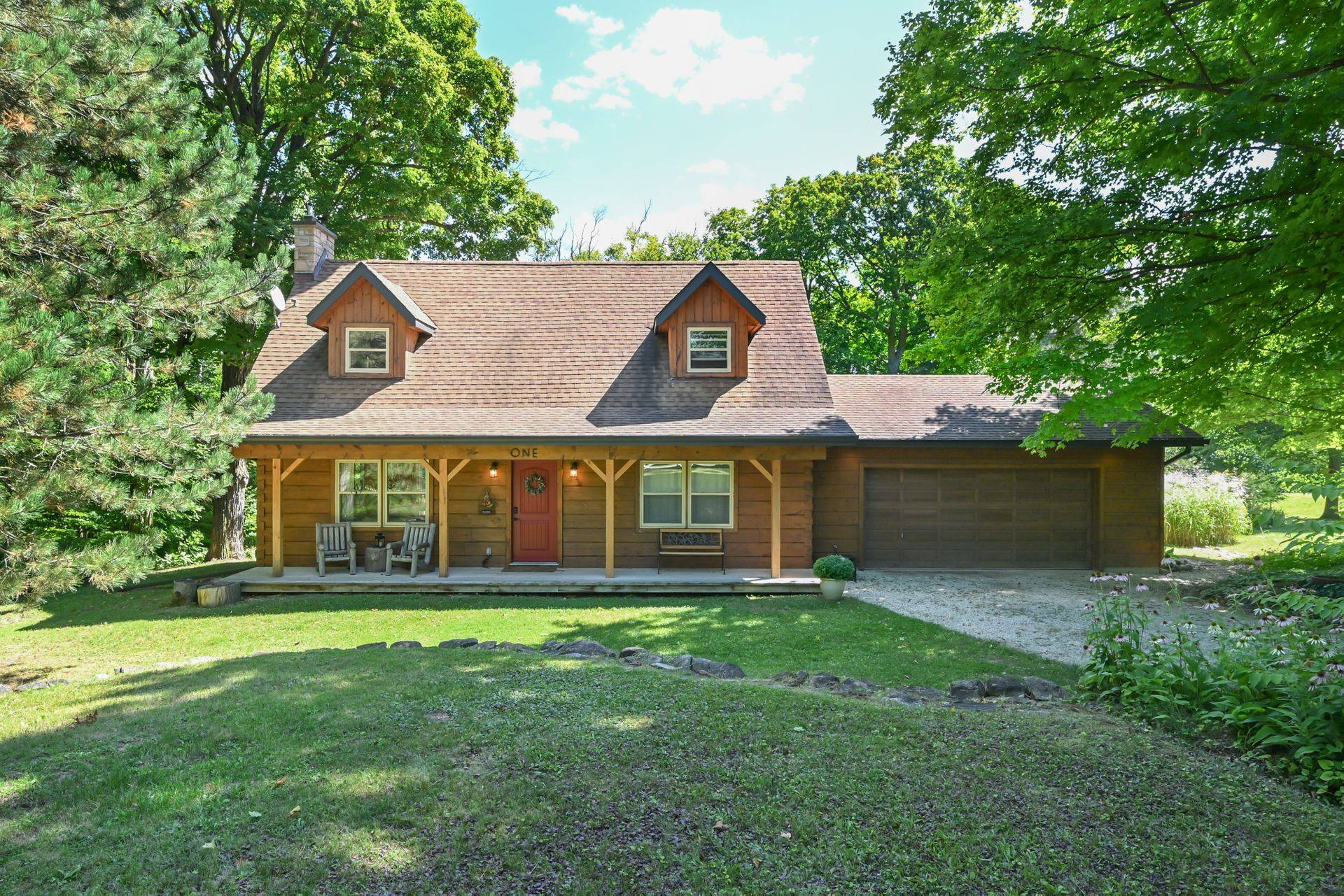 Mulmur, ON L9V 3H5,1 Mountainview RD