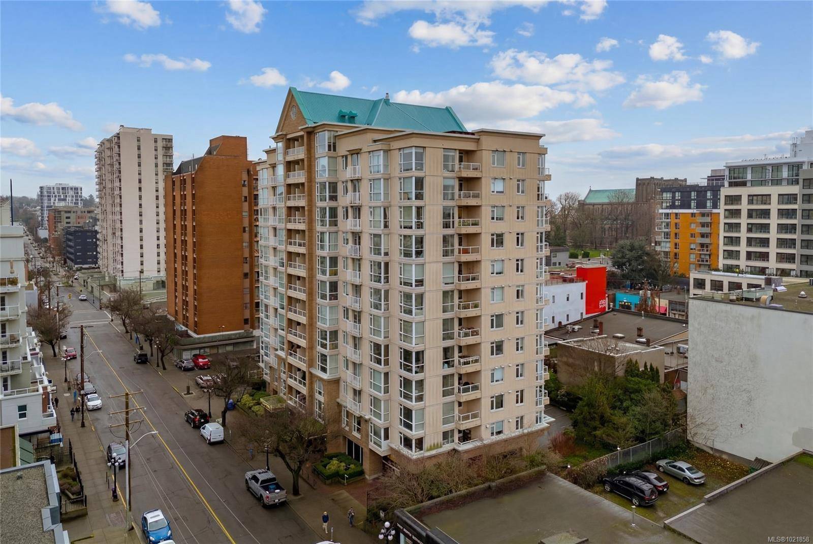 Victoria, BC V8W 3W8,835 View St #711