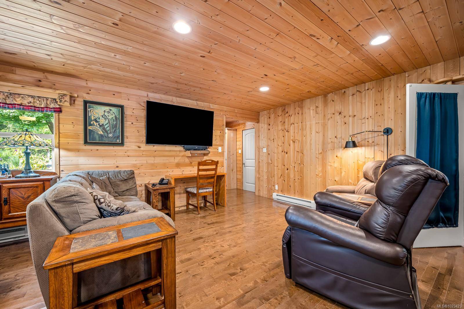 Denman Island, BC V0R 1T0,1415 Baikie Rd