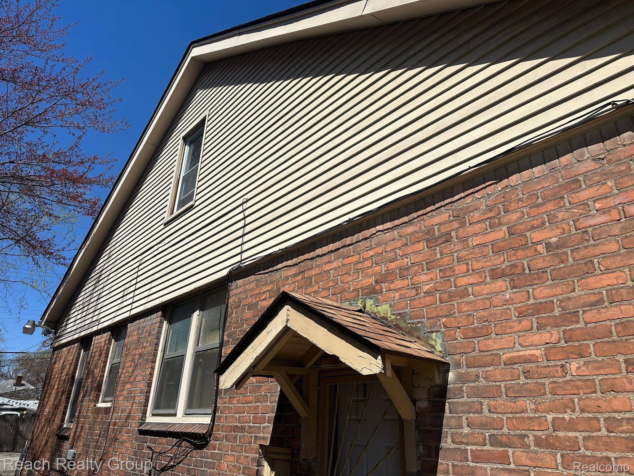 Detroit, MI 48234,19403 MOENART ST