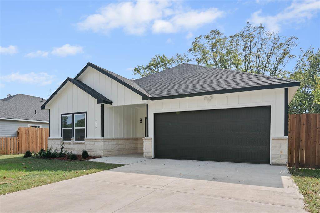 Gainesville, TX 76240,1520 Harris Street