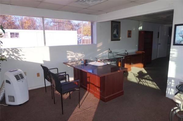 Denison, TX 75020,520 S Armstrong Avenue