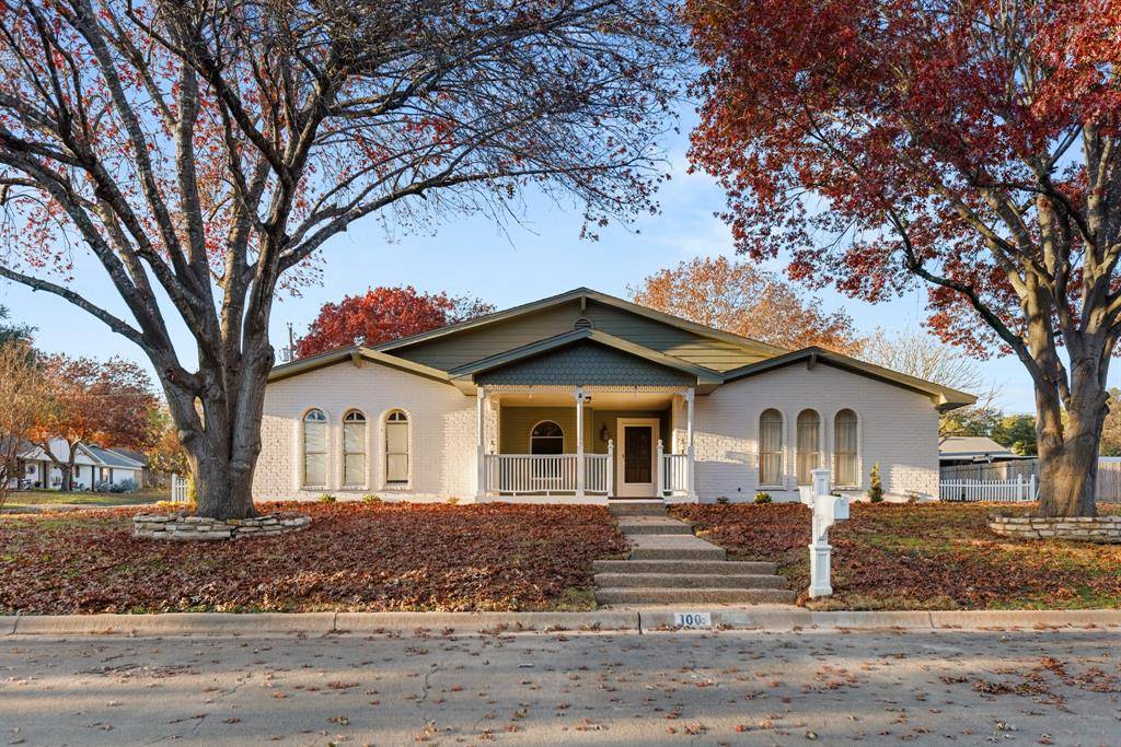 Hewitt, TX 76643,100 Linden Lane