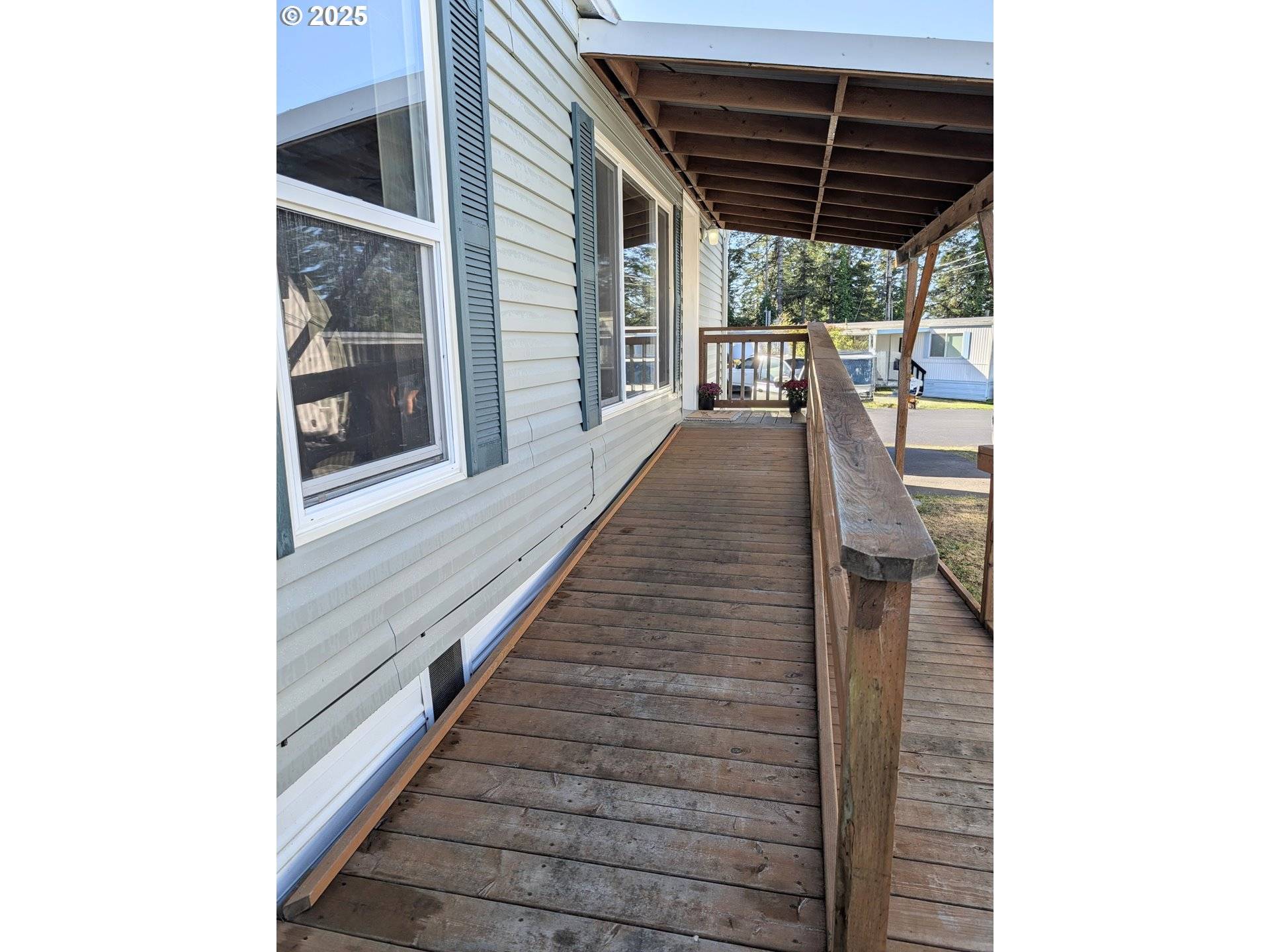 Coos Bay, OR 97420,3300 PACIFIC LOOP