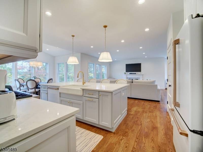 Denville Twp., NJ 07834,4 Minor Court