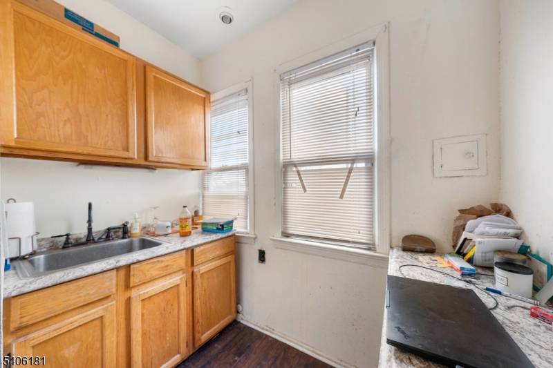 City Of Orange Twp., NJ 07050,70 N Essex Ave