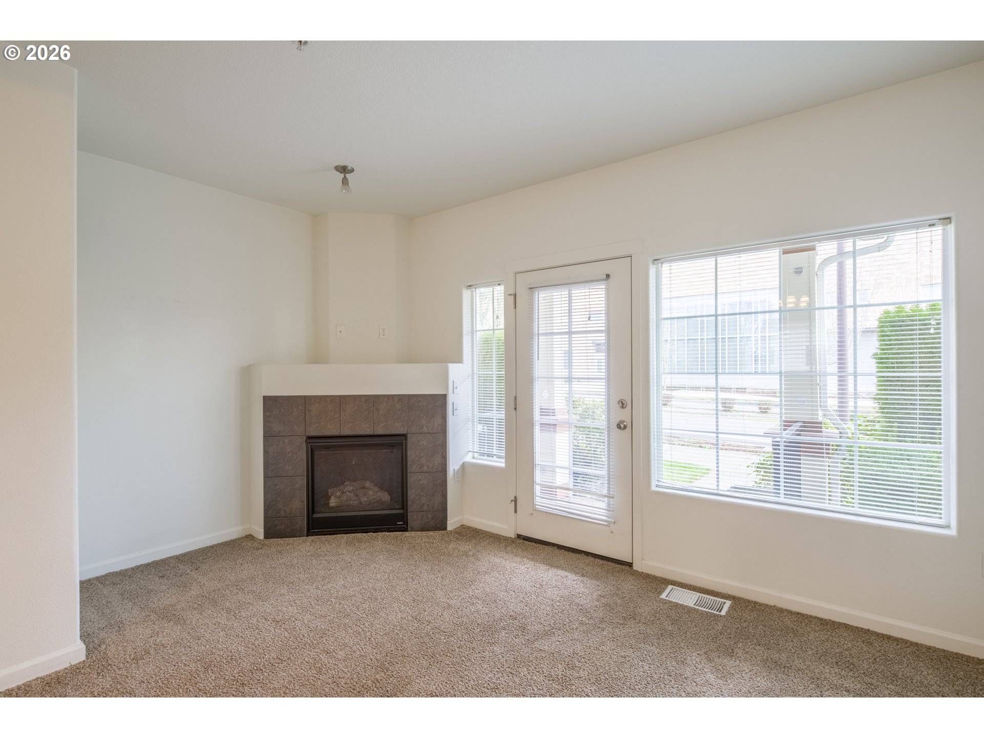 Portland, OR 97229,605 NW 118TH AVE #102