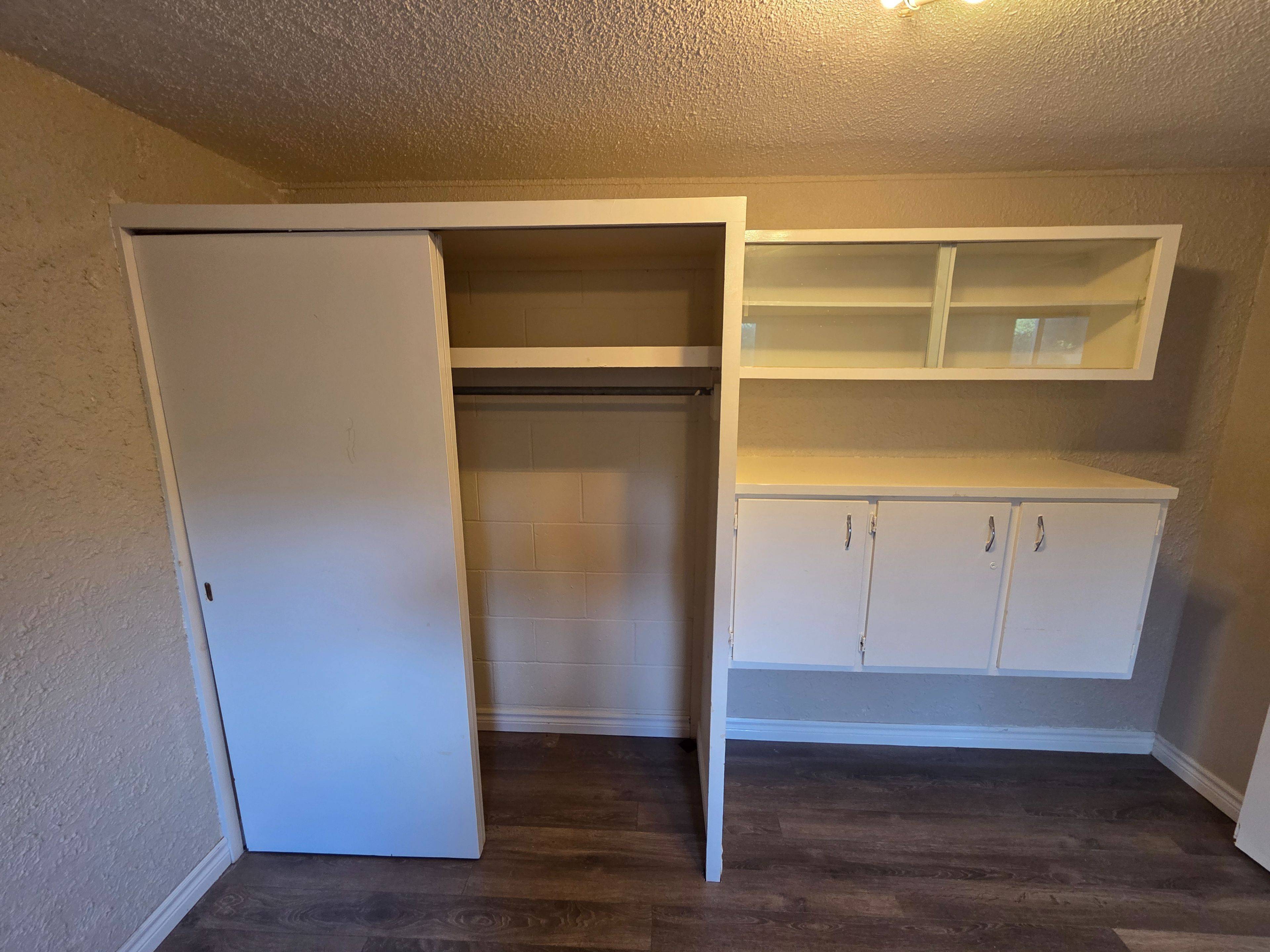 Clarington, ON L1C 6E1,2906 Hwy 2 ST #6