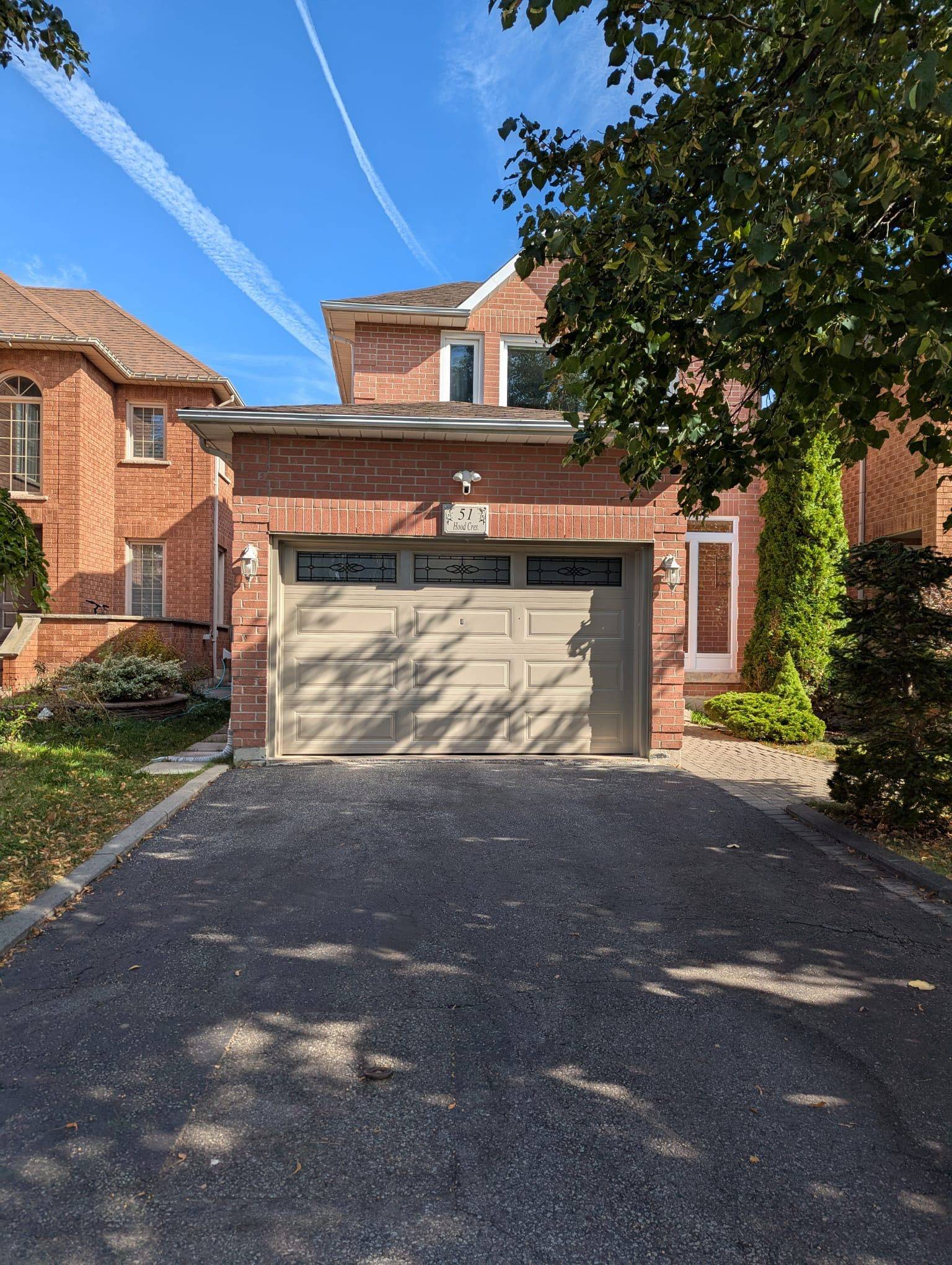 Brampton, ON L6Y 4S7,51 Hood CRES