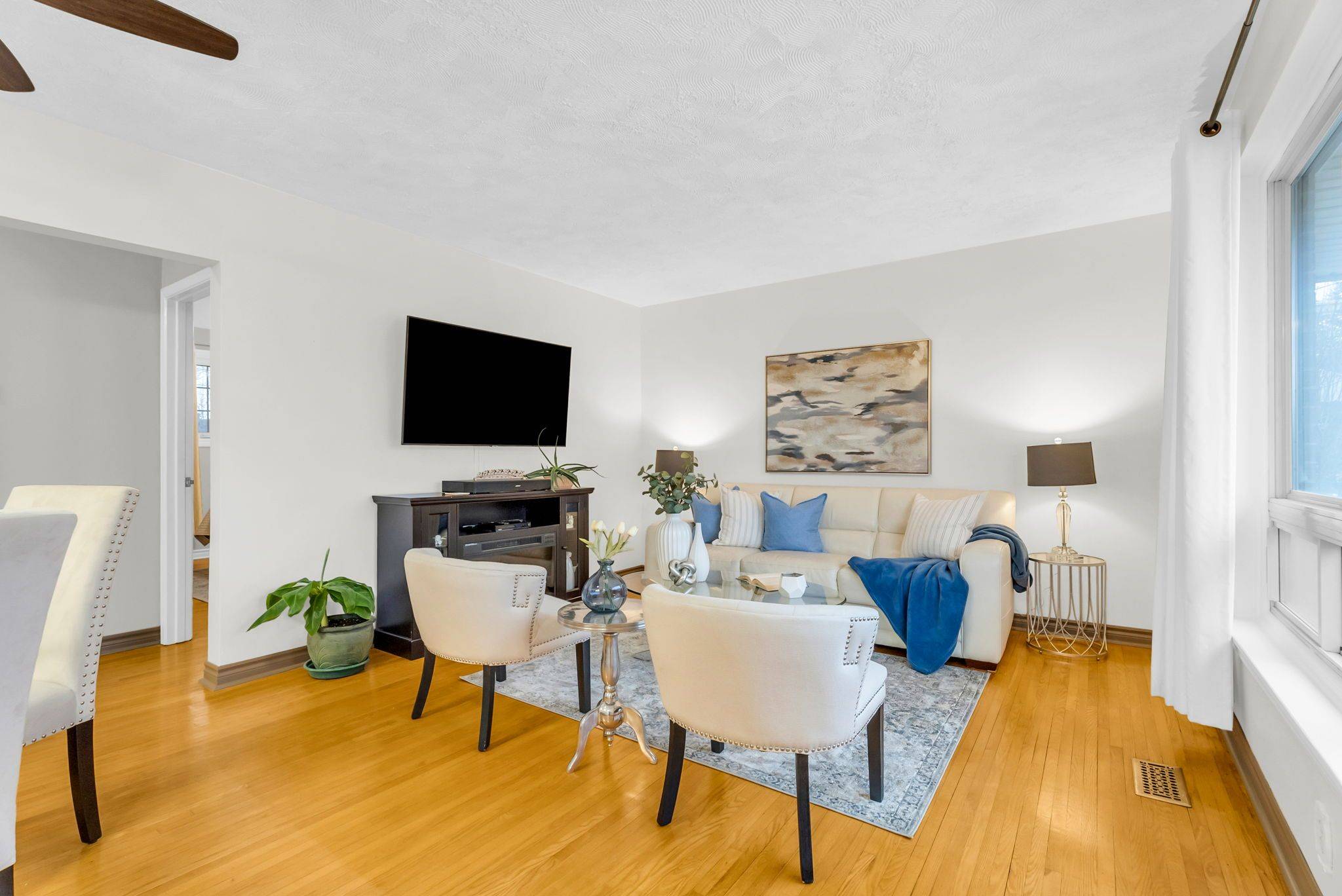 Halton Hills, ON L7G 4M6,129 Raylawn CRES