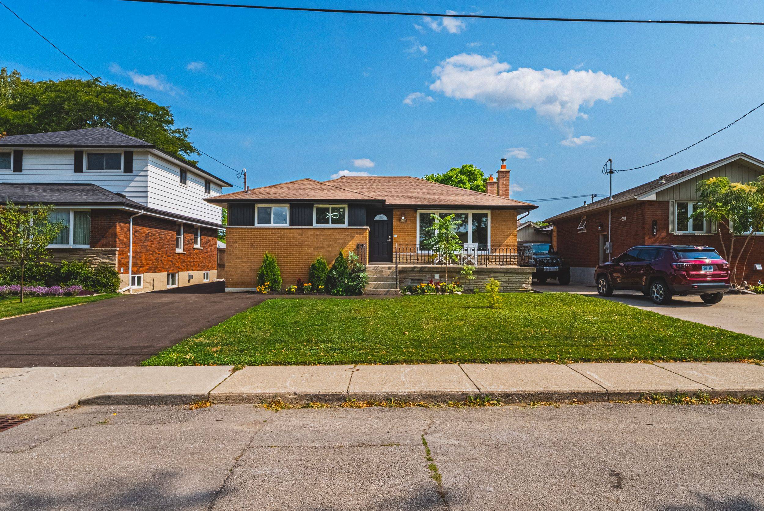 Hamilton, ON L9A 3N5,131 Welbourn DR