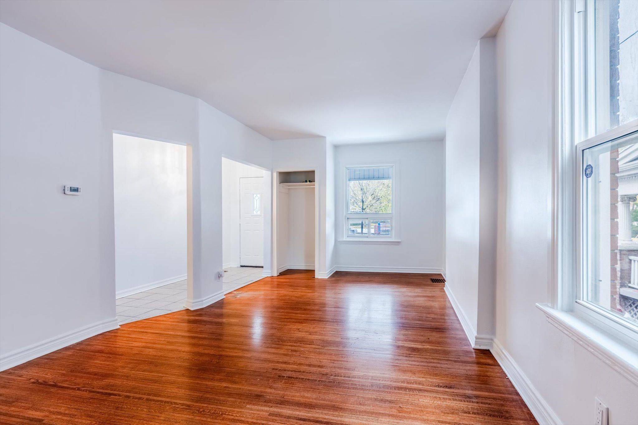 Hamilton, ON L8M 2E8,49 Myrtle AVE