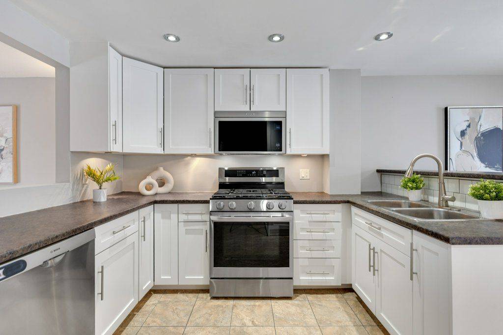 Kitchener, ON N2E 2R4,34 Rosebank CRES