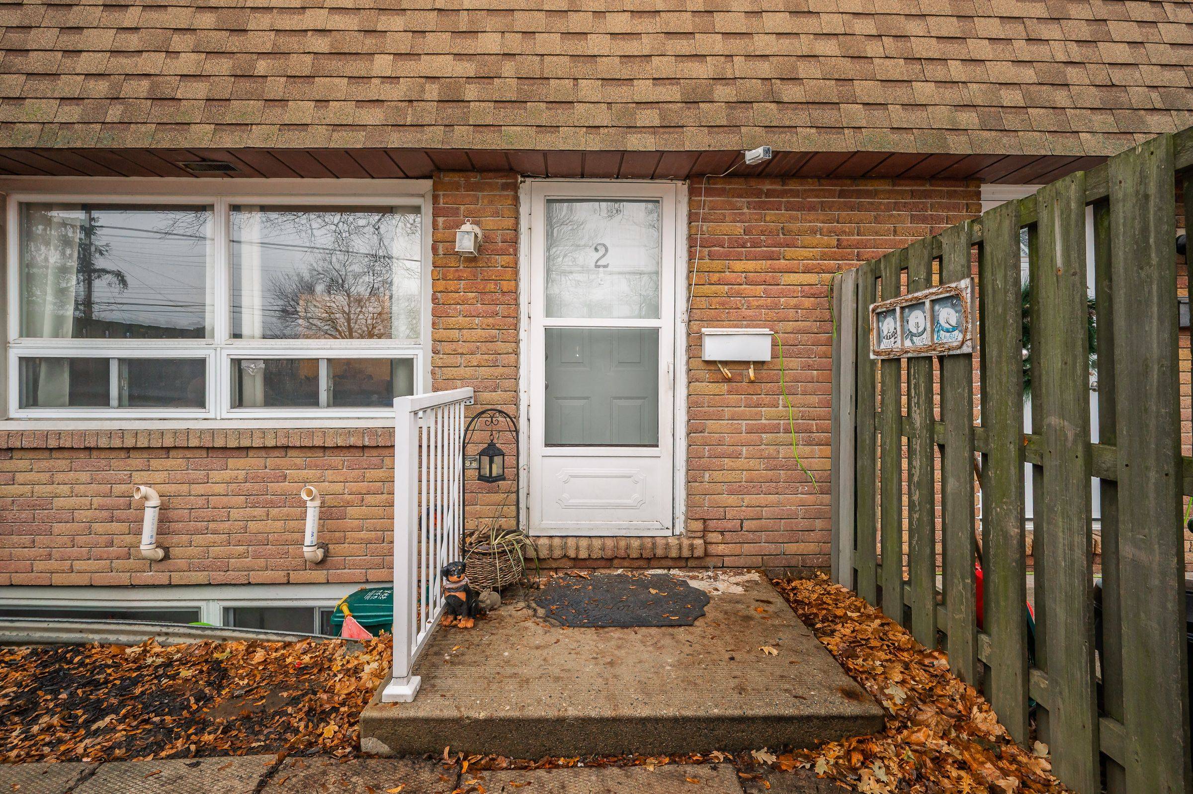 Hamilton, ON L9C 2V4,165 Limeridge RD W #2