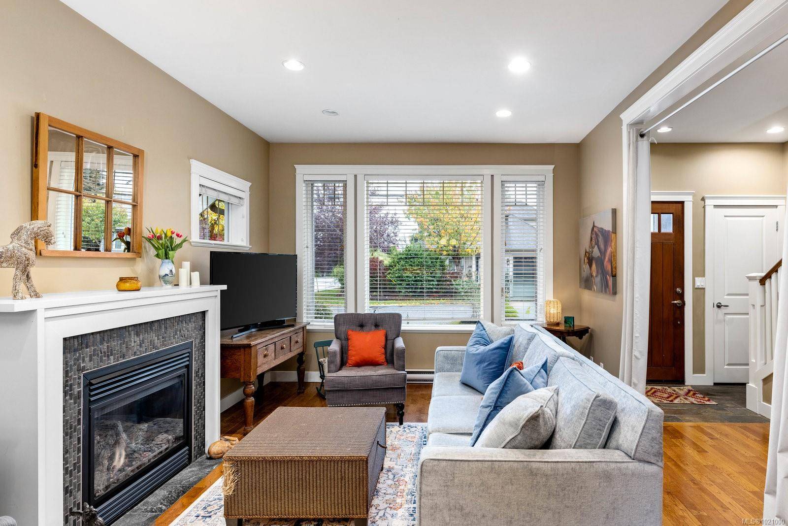 Sidney, BC V8L 2E8,2324 Malaview Ave