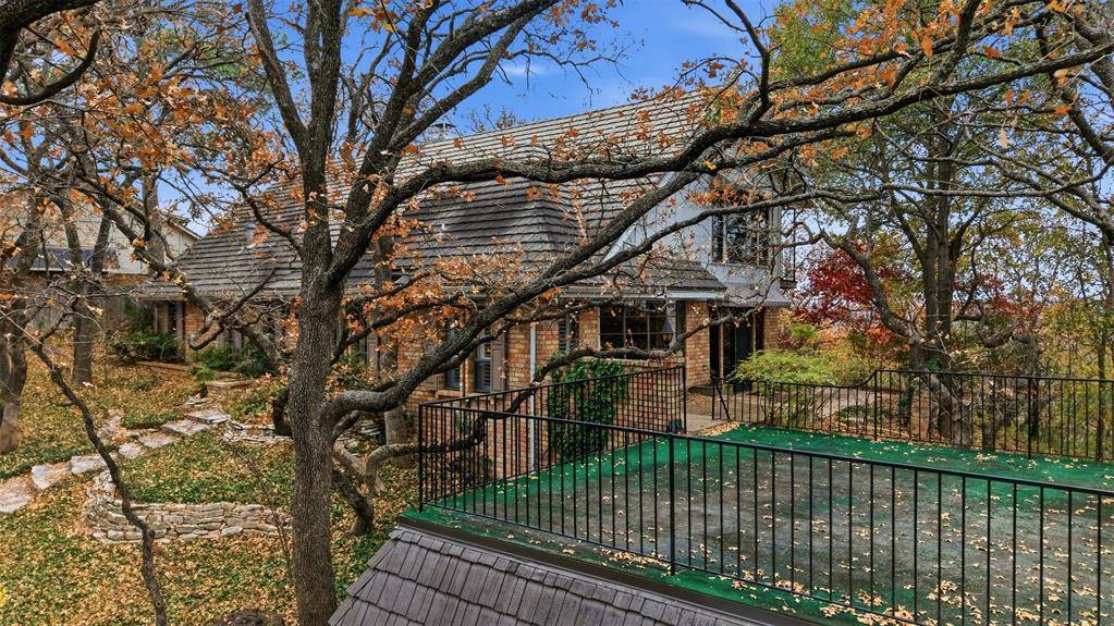 Arlington, TX 76012,1004 Crowley Road