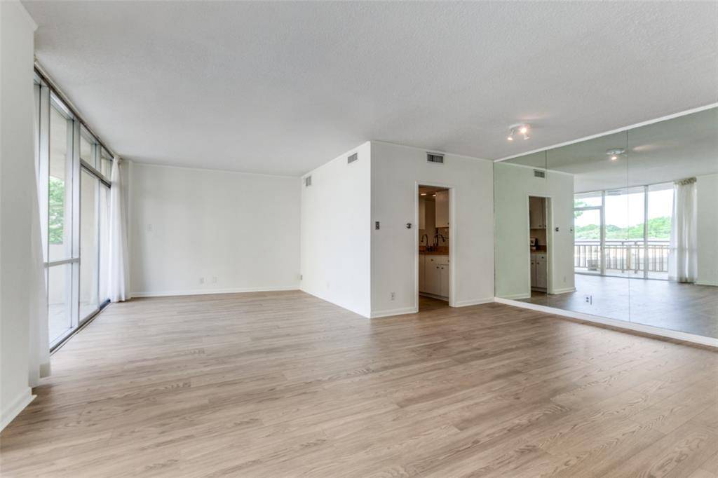 Dallas, TX 75225,6211 W Northwest Highway #304