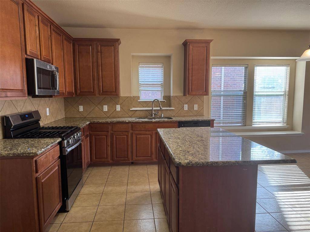 Little Elm, TX 75068,1412 Danielle Creek Drive