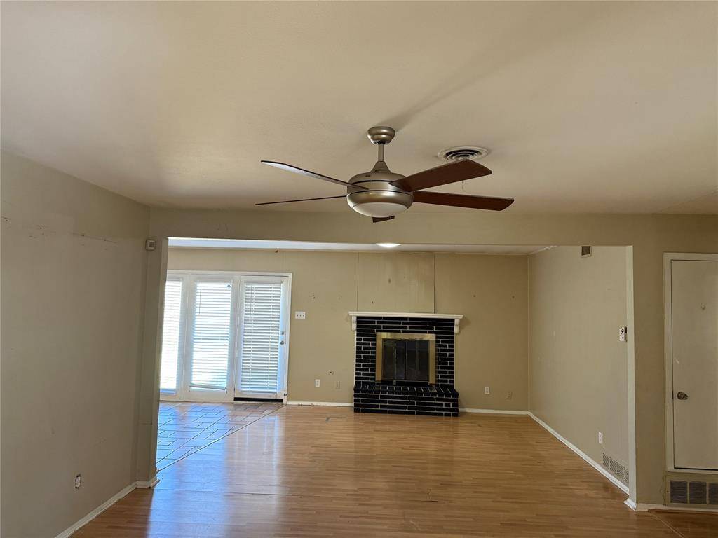 Richardson, TX 75080,518 Worcester Way