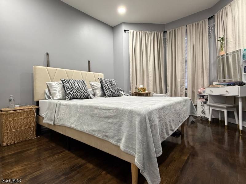 Elizabeth City, NJ 07202,313 Washington Ave